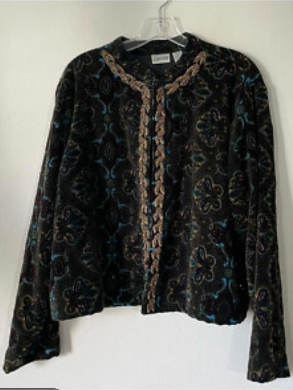 Chicos Size 3 Embellished Beaded
Velvet Jacket Artsy Holiday